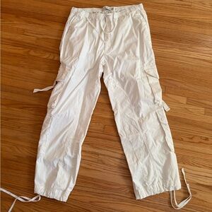 Abercrombie & Fitch Women’s Light Cream Cargo Pants